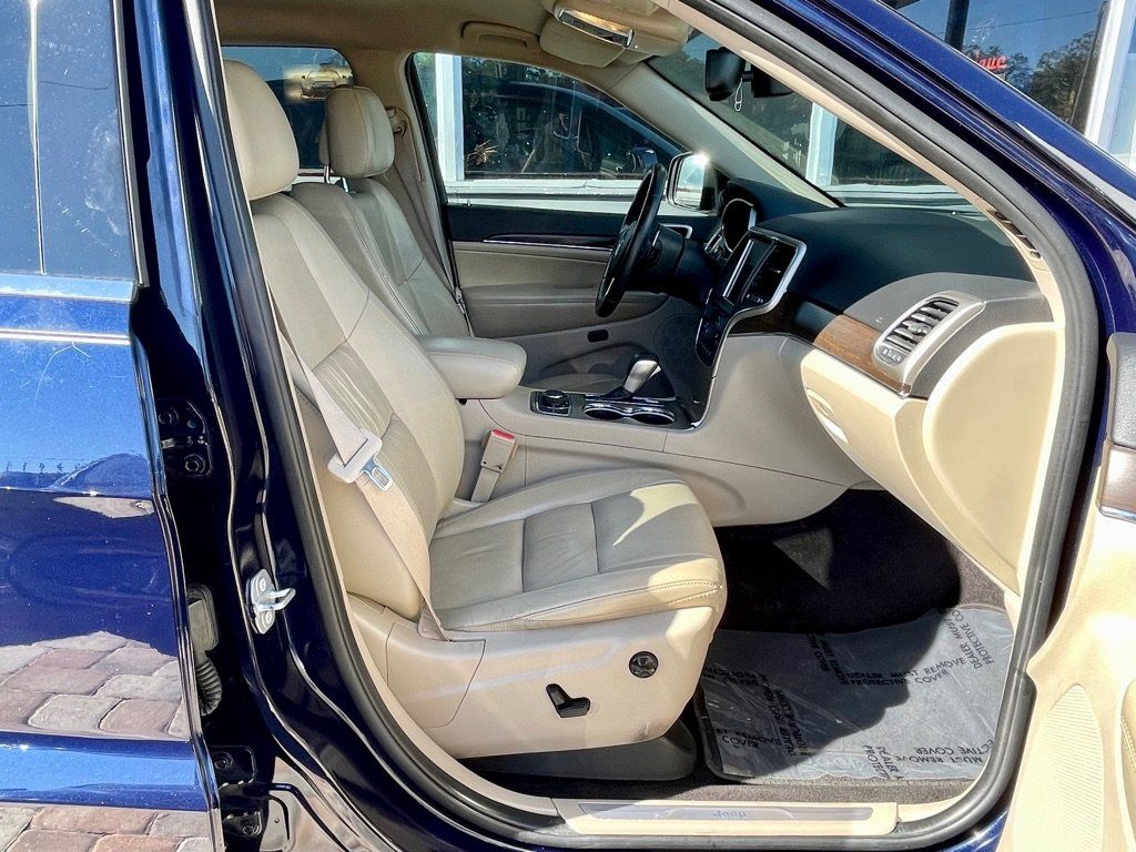 Used 2016 Jeep Grand Cherokee Limited AWD/4WD image 21