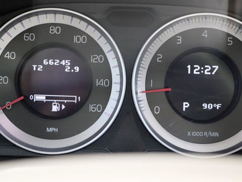 Used 2012 Volvo XC70 3.2 AWD/4WD image 15