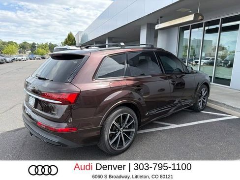 Used 2020 Audi Q7 3.0T Prestige w/ Prestige Package AWD/4WD image 3