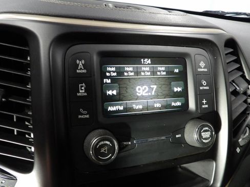 Used 2015 Jeep Cherokee Sport image 16