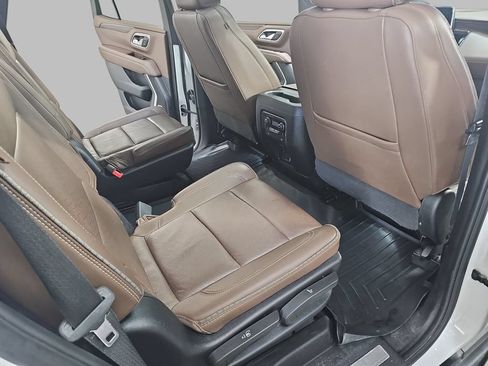 Used 2024 Chevrolet Tahoe High Country AWD/4WD image 14
