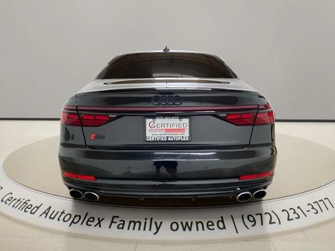 Used 2022 Audi S8 w/ S8 Comfort Plus Package AWD/4WD image 4