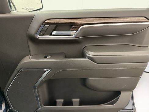 Used 2022 GMC Sierra 1500 SLE image 33