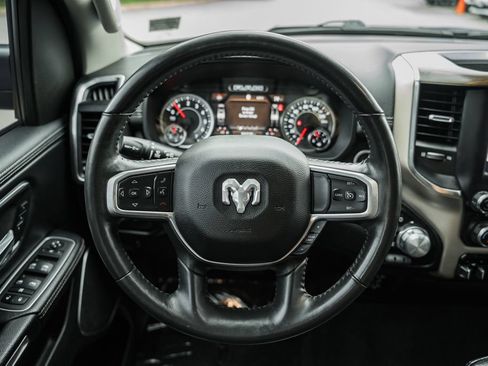 Used 2022 RAM 1500 Laramie AWD/4WD image 32