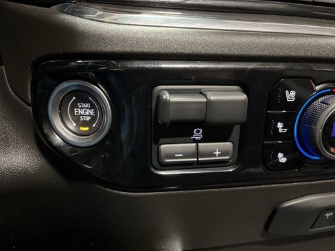 Used 2024 Chevrolet Silverado 3500 High Country w/ High Country Premium Package AWD/4WD image 31