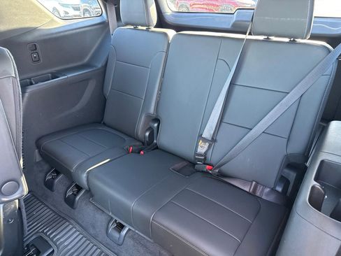Certified 2023 Chevrolet Traverse LT image 7