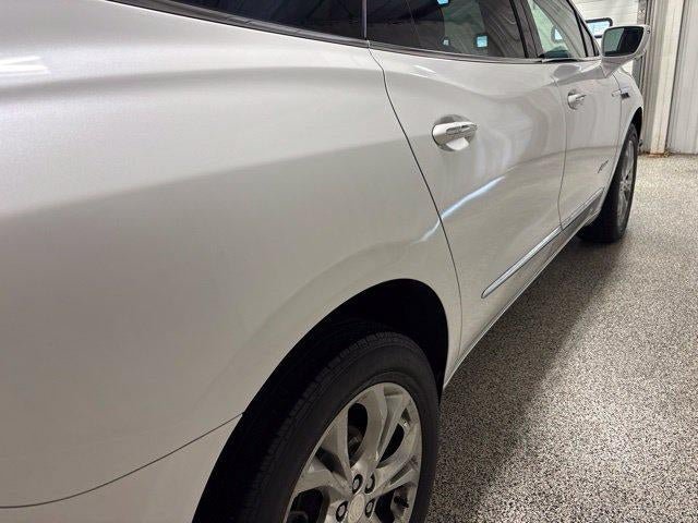 Used 2020 Buick Enclave Avenir w/ Avenir Technology Package AWD/4WD image 10