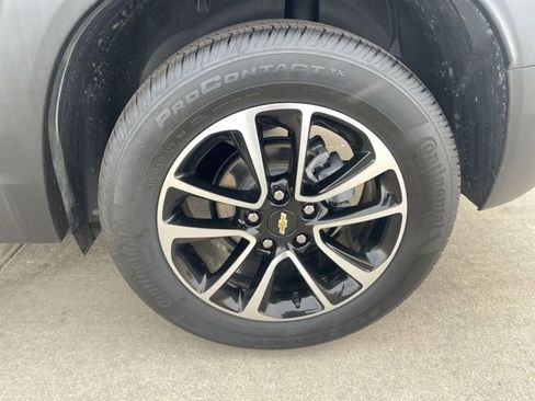 Used 2025 Chevrolet TrailBlazer LT FWD image 30