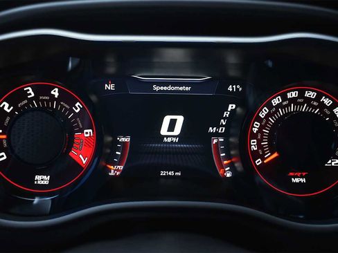 Used 2022 Dodge Challenger SRT Hellcat RWD image 18