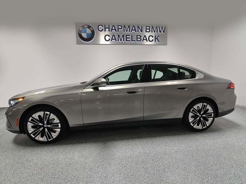 New 2026 BMW 530i image 3