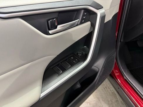 Used 2025 Toyota RAV4 XLE Premium image 11