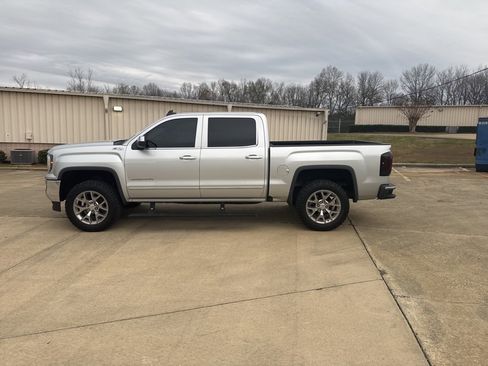 Used 2018 GMC Sierra 1500 SLT image 11