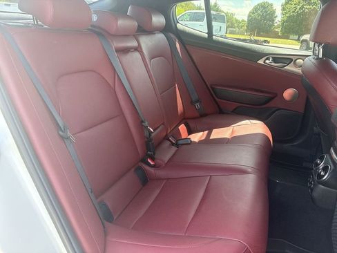 Used 2018 Kia Stinger GT1 RWD image 26