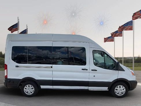 Used 2019 Ford Transit 350 XLT RWD image 7