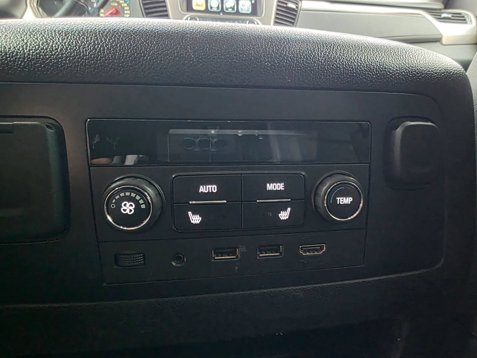 Used 2019 GMC Yukon XL Denali AWD/4WD image 10