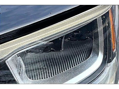 Certified 2021 RAM 1500 Laramie image 34