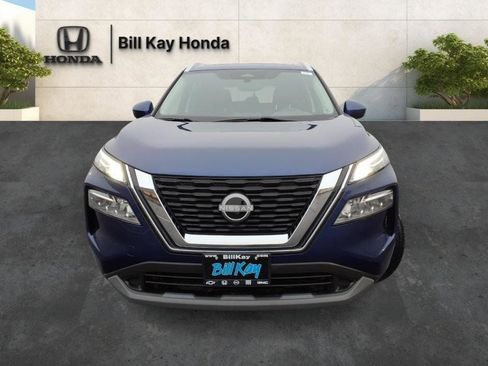 Used 2023 Nissan Rogue SV w/ SV Premium B Package image 9