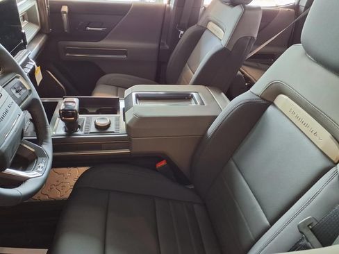 New 2025 GMC Hummer EV 3X w/ Extreme Off-Road Package AWD/4WD image 11