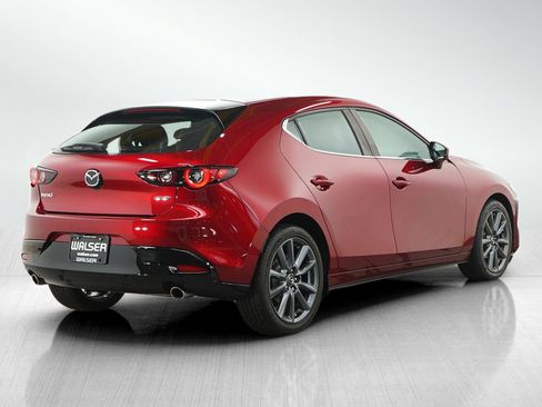 Used 2023 MAZDA MAZDA3 s FWD image 5