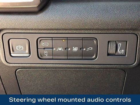 Used 2024 GMC Hummer EV 3X AWD/4WD image 9