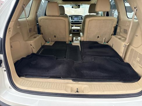Used 2014 Toyota Highlander Limited Platinum AWD/4WD image 45