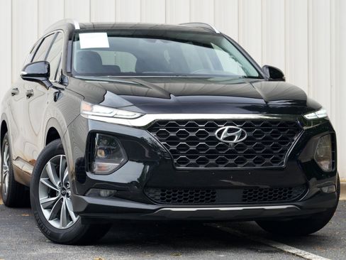 Used 2019 Hyundai Santa Fe FWD image 2