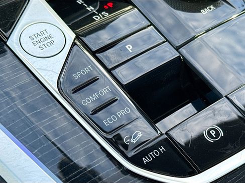 Used 2025 BMW X5 xDrive40i image 31