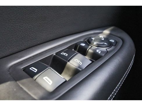 Used 2025 Cadillac XT6 Premium Luxury w/ Platinum Package FWD image 21