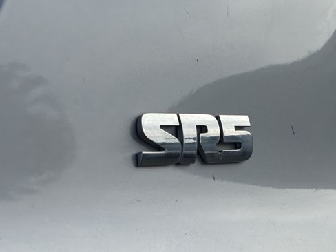 Used 2021 Toyota 4Runner SR5 Premium AWD/4WD image 5
