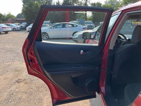 Used 2013 Nissan Rogue S AWD/4WD image 28