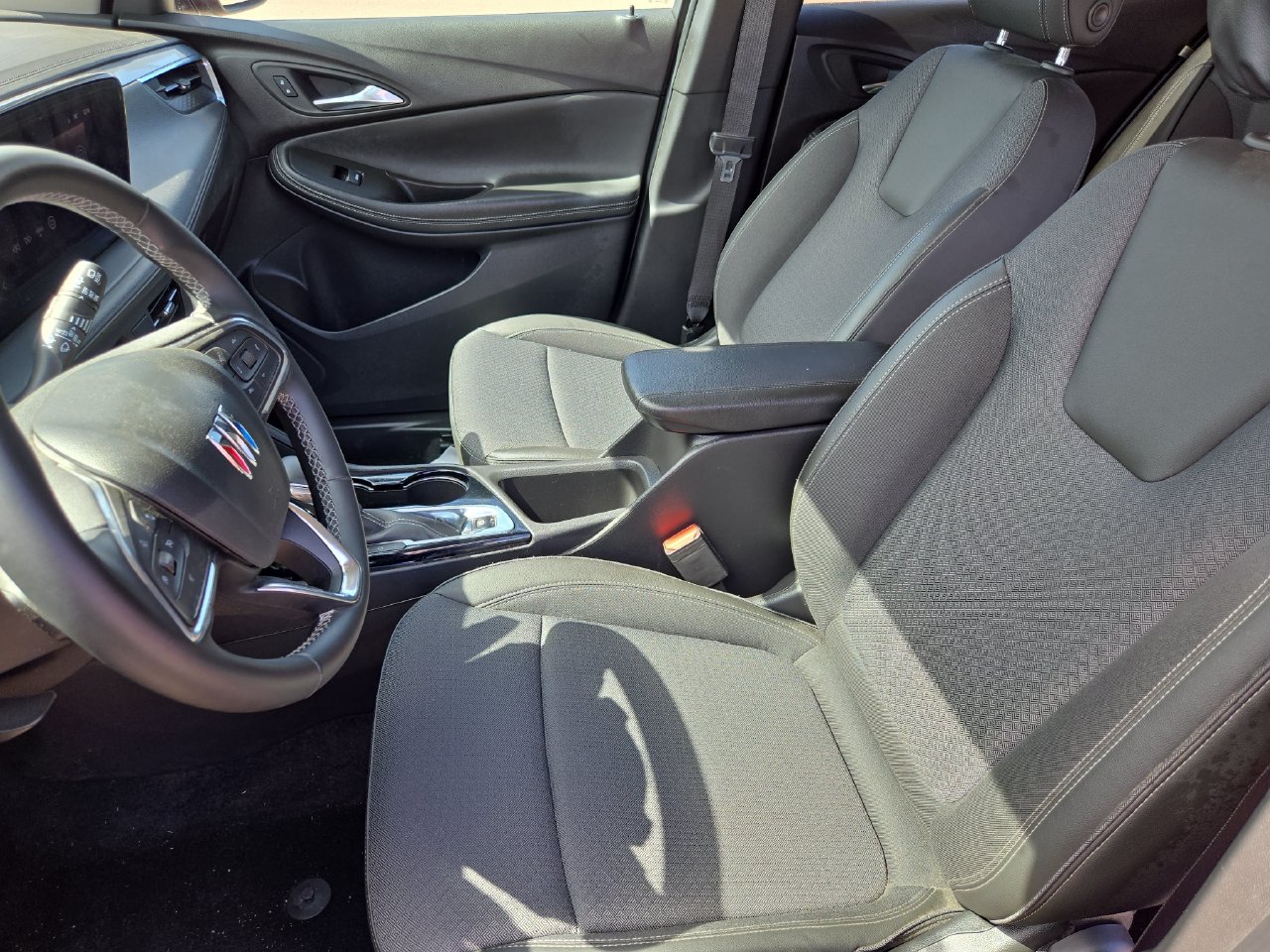 Used 2025 Buick Encore GX Preferred FWD image 21