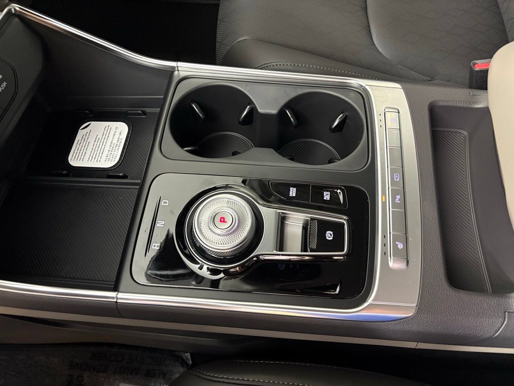 New 2026 Kia Carnival EX FWD image 31