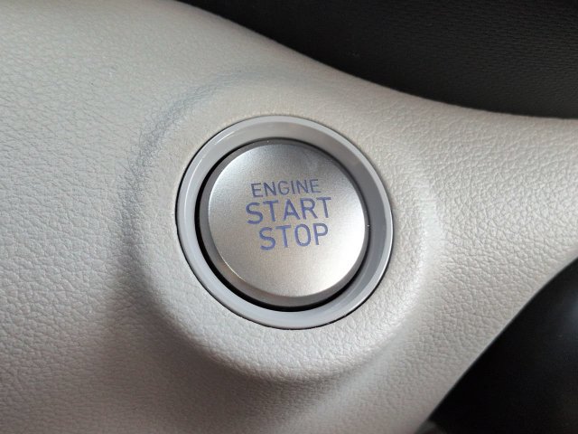Used 2024 Hyundai Venue SEL FWD image 27