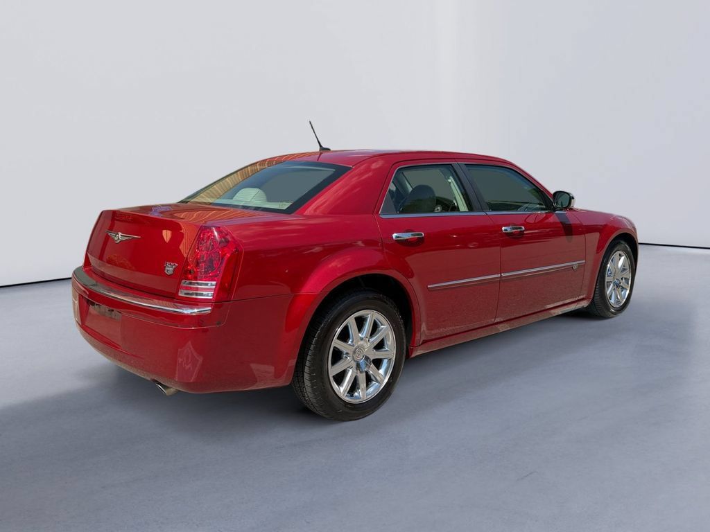 Used 2008 Chrysler 300 C w/ Navigation & Sound Group II RWD image 3