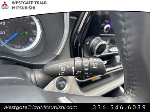 Used 2024 Toyota Highlander XLE AWD/4WD image 13