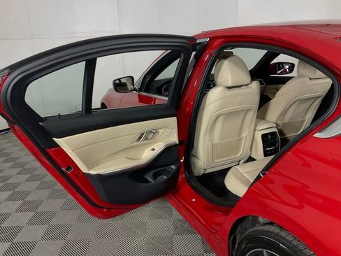 Used 2019 BMW 330i xDrive Sedan w/ Convenience Package image 32