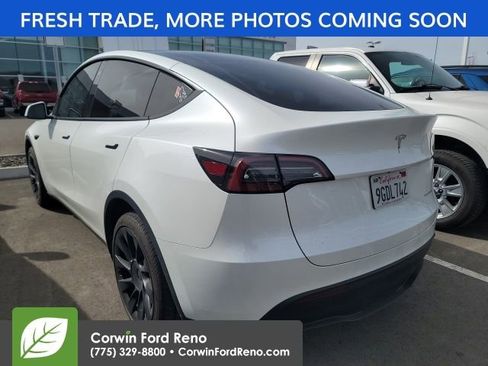 Used 2023 Tesla Model Y Long Range image 5