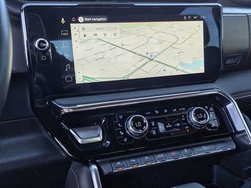 Used 2025 GMC Sierra 1500 Denali Ultimate image 9