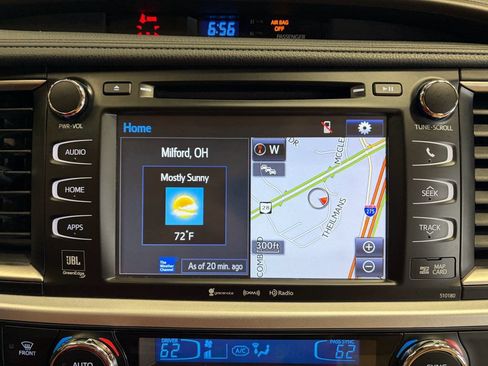 Used 2018 Toyota Highlander Limited AWD/4WD image 19