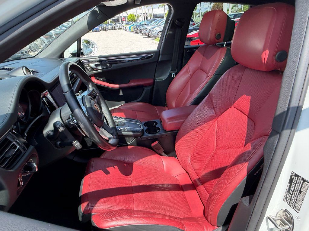 Used 2020 Porsche Macan S AWD/4WD image 10