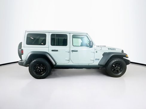 Used 2023 Jeep Wrangler Unlimited w/ Sun & Screen Package AWD/4WD image 10