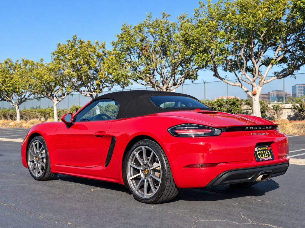 Used 2020 Porsche 718 Boxster RWD image 14