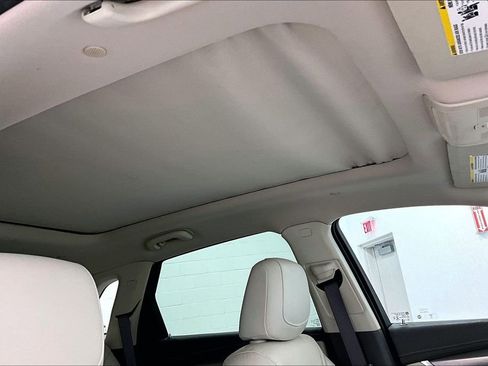 Used 2021 Cadillac XT5 Premium Luxury image 17