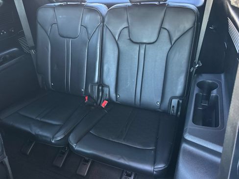 Certified 2025 Kia Sorento EX AWD/4WD image 15