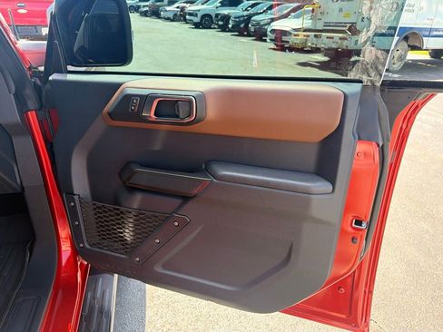 Certified 2024 Ford Bronco Outer Banks AWD/4WD image 31