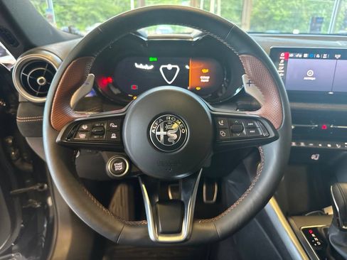 New 2025 Alfa Romeo Tonale AWD/4WD image 34