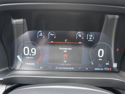 Used 2024 Ford Ranger Lariat w/ FX4 Off-Road Package image 11