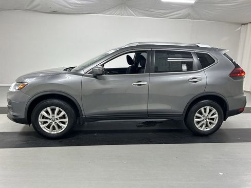 Used 2019 Nissan Rogue SV image 6
