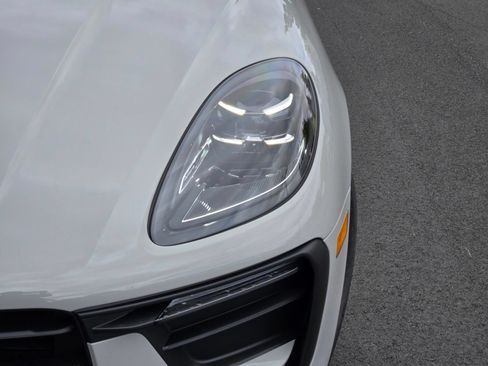 New 2026 Porsche Macan AWD/4WD image 12