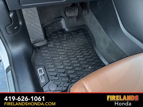 Used 2024 Audi Q3 2.0T Premium Plus image 18